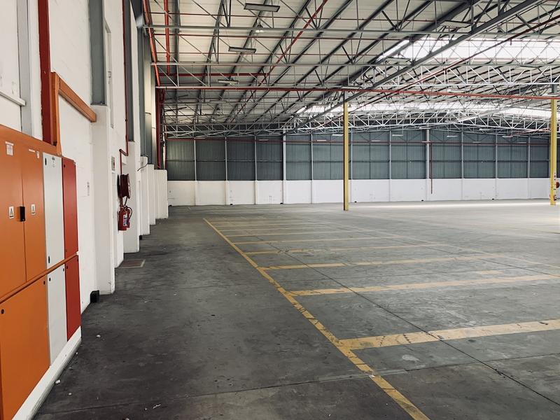 To Let commercial Property for Rent in Montague Gardens Western Cape